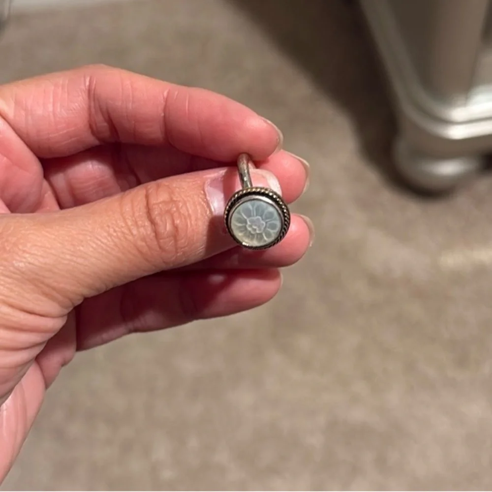 Pandora Silver and Gold Solitaire Ring - Picture 4 of 4